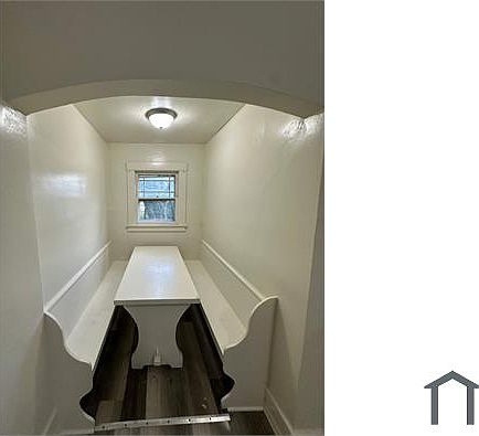 5th image of 571 Cohasset Dr