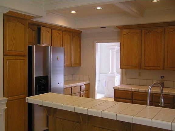 Kitchen 2nd Angle