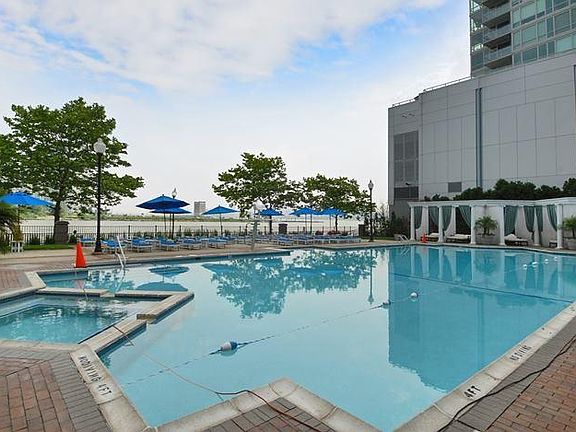 5th image of 20 2nd St APT 1811