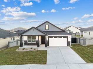 7801 Gilbert St, West Richland, WA