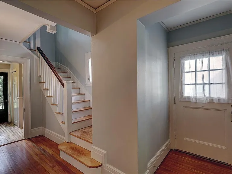 16 Elton St — Photo 3