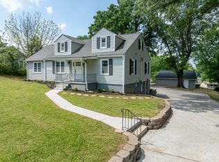 2208 Sanderson Rd, Knoxville, TN 37921