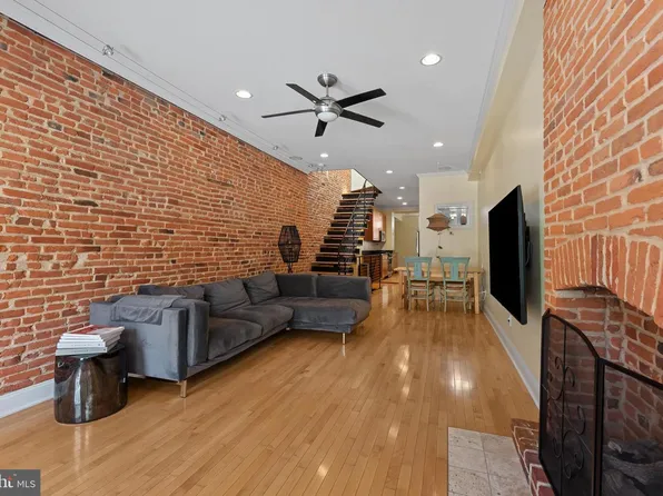 3006 Dillon St, Baltimore, MD 21224