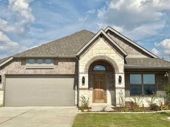 2421 Stardust Trl, Alvarado, TX 76009