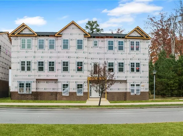 615 Commonwealth Dr, Yorktown, VA 23693