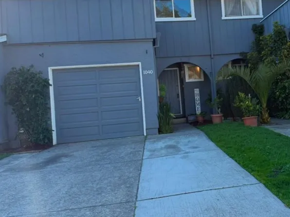 1040 Arnold Way, Half Moon Bay, CA 94019