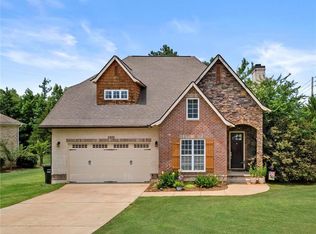 3200 Pinecrest Dr, Opelika, AL 36801