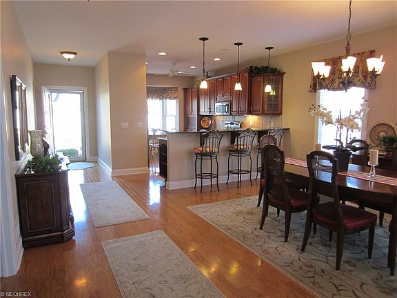 2nd image of 25 Somerset Dr