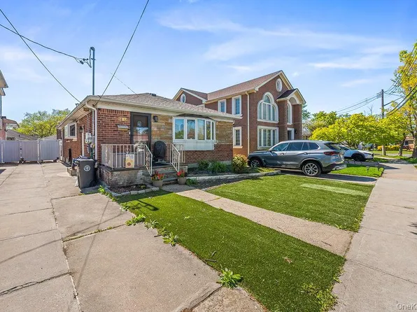 58-12 264th Street, Little Neck, NY 11362