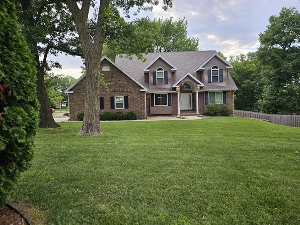 381 S Denver Place, Bolivar, MO 65613