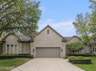 6814 Intermezzo Dr, Clarkston, MI 48348