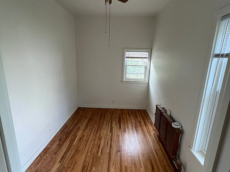 209 2nd St NW #5 — Photo 8