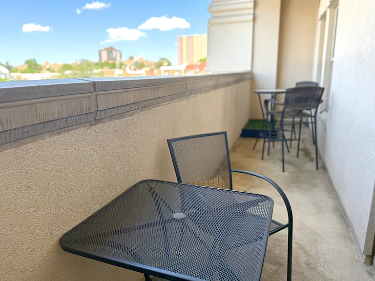 975 N Lincoln St #4G — Photo 11