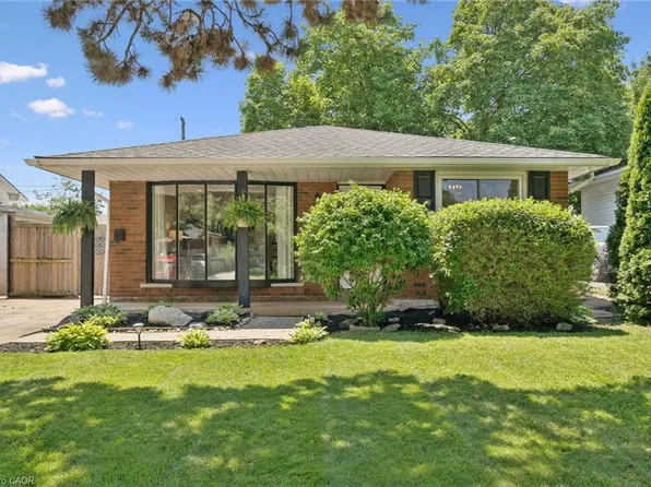 1298 Rosemary Cres, Burlington, ON L7P 2P4