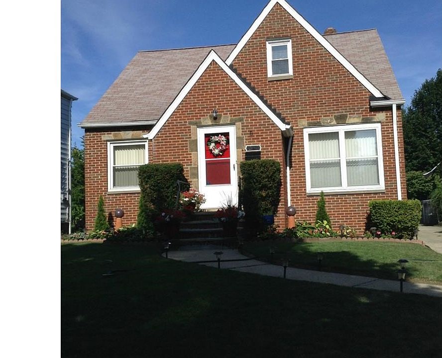 1st image of 361 E 211th St