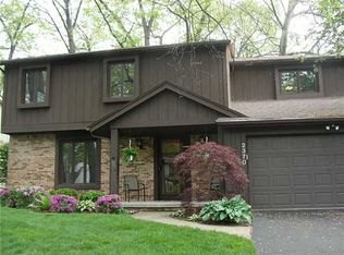 2370 Notting Hill Rd, Toledo, OH 43617