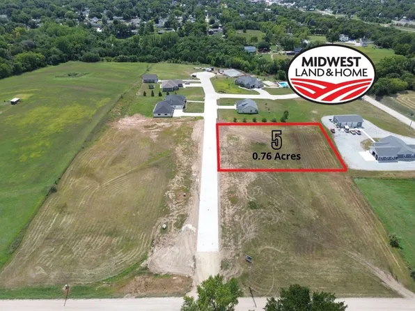 1401 Hartley Ridge Dr, Marysville, KS 66508