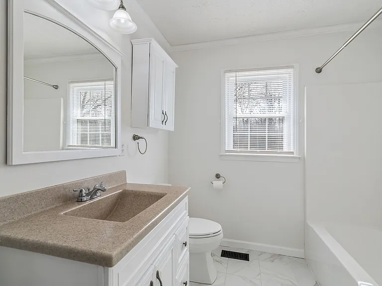 331 Sarvis Dr — Photo 33