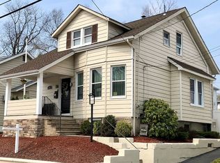 105 Dewey Ave, Totowa, NJ 07512