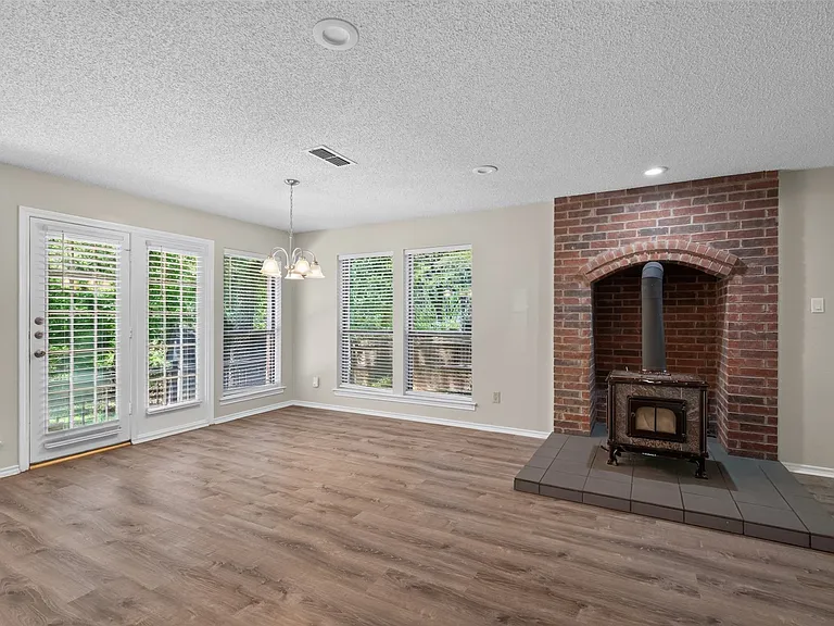 1009 W Winding Creek Dr — Photo 6