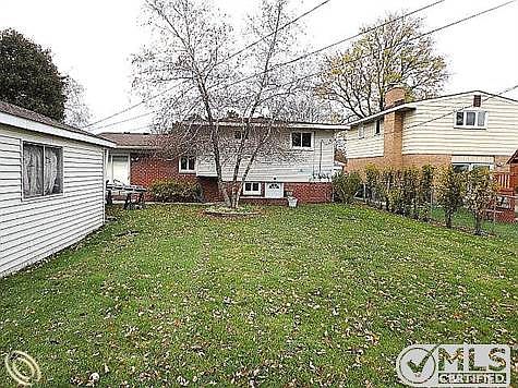 Beautiful yard!