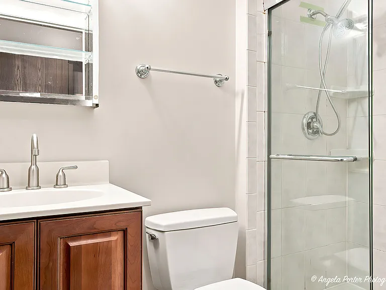246 Shadowbend Dr — Photo 16