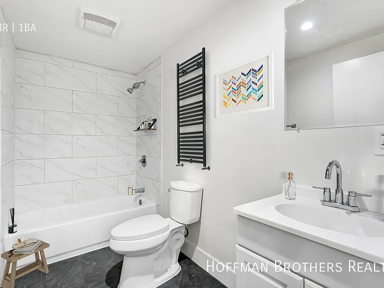 10028 San Fernando Rd #101 — Photo 3