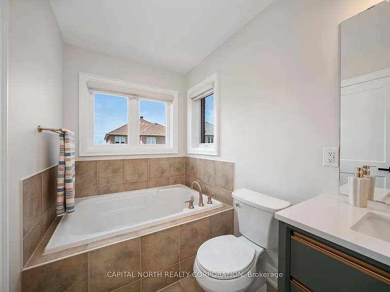 231 Venice Gate Dr — Photo 25