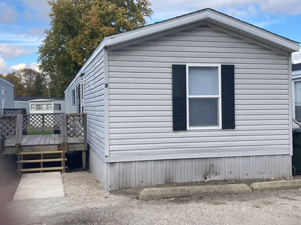 177 N Center St Trailer 7, Braidwood, IL 60408