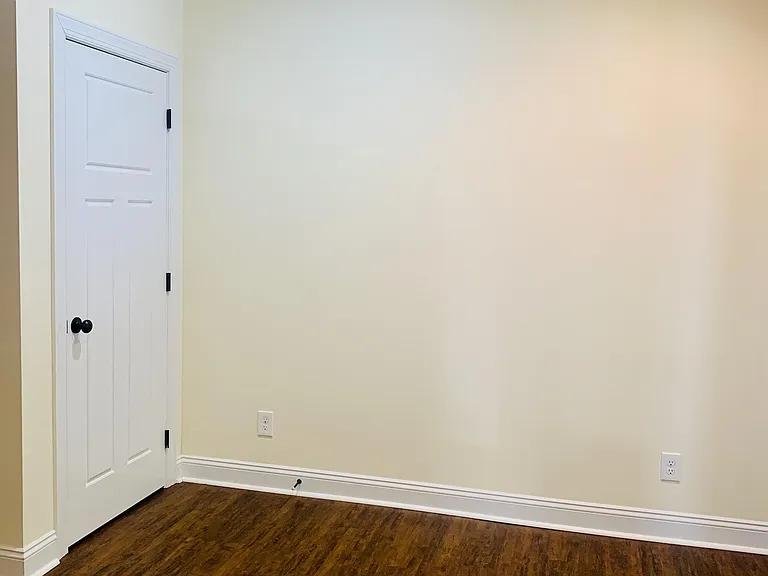104 Capital St — Photo 8