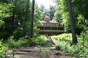 Walkway meanders to the waters edge