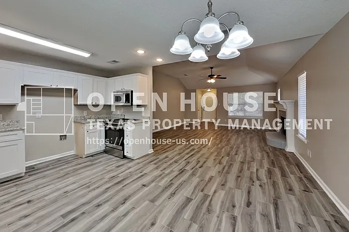 709 Stonebrooke Dr — Photo 7