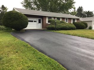 7181 Coventry Rd N, East Syracuse, NY 13057
