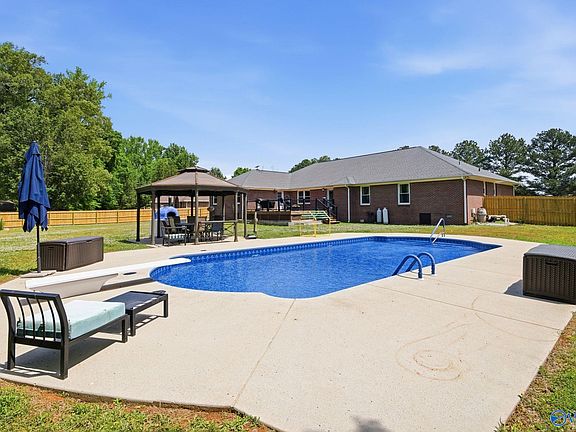3rd image of 148 Whitt Haven Dr