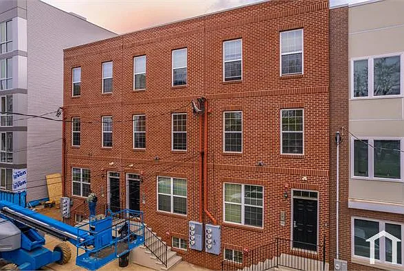697 W Berks St #1 — Photo 9