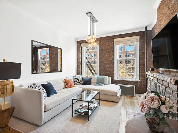 92 Horatio St APT 4-L, Manhattan, NY 10014