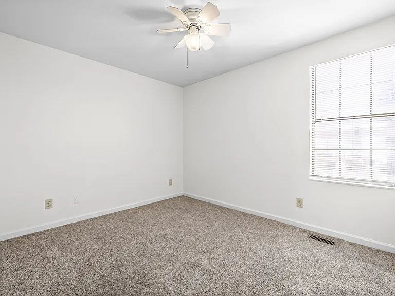 W Knollwood Cir - 1500 — Photo 16