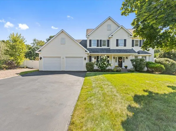 7 Whitcomb Meadows Lane, Essex, VT 05452