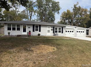 911 W Exchange St, Jerseyville, IL 62052