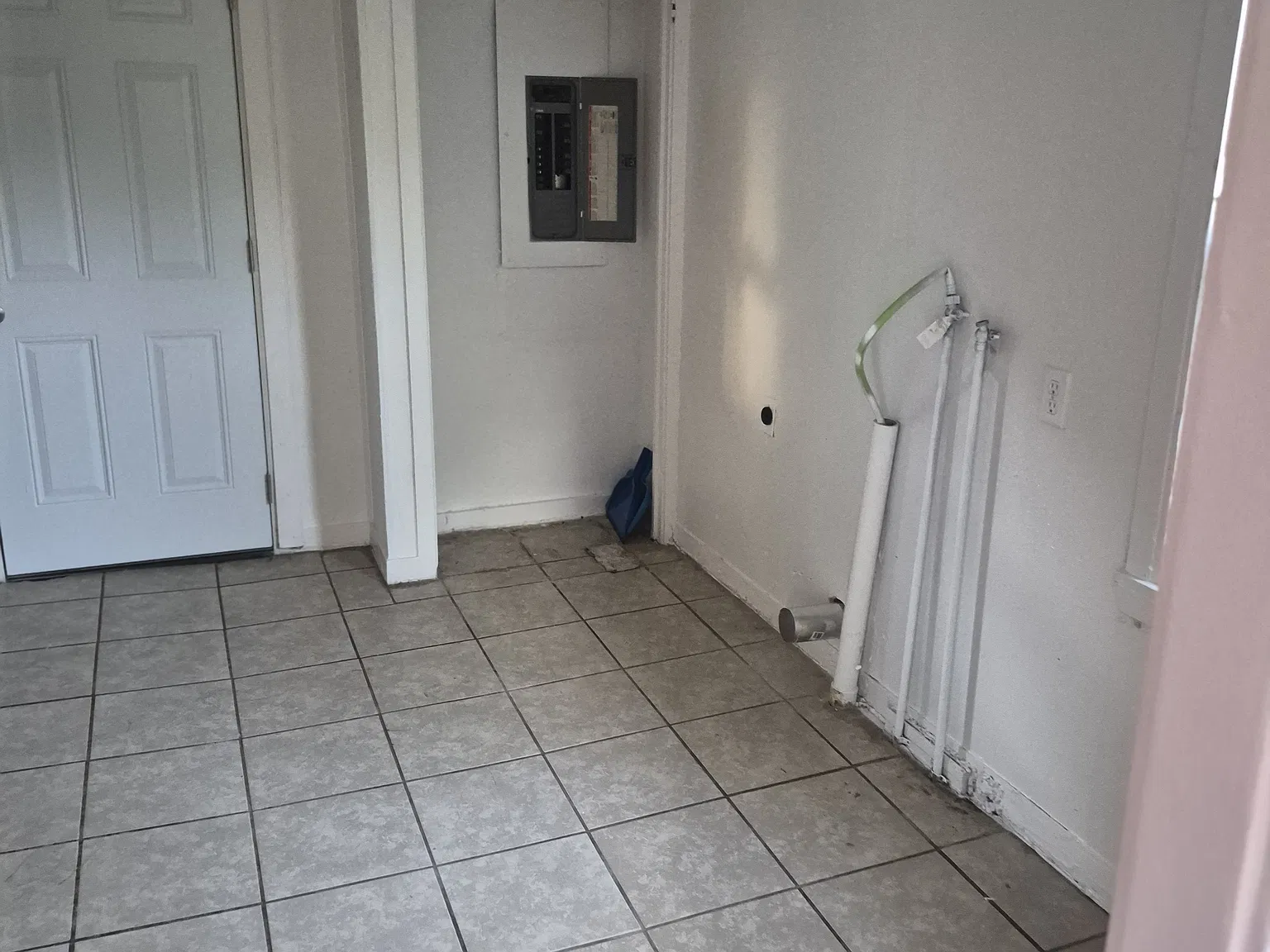 2 bed, 768 sqft, $850 — Photo 4