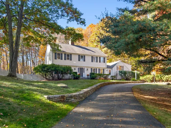 5 Bald Hill Place, Wilton, CT 06897