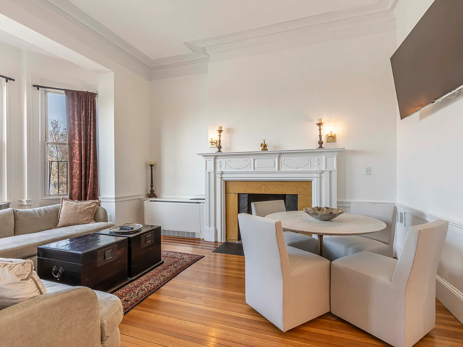 2 bed, 750 sqft, $4,800 — Photo 3