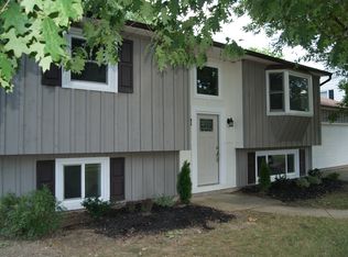 1147 Gulf Rd, Elyria, OH 44035