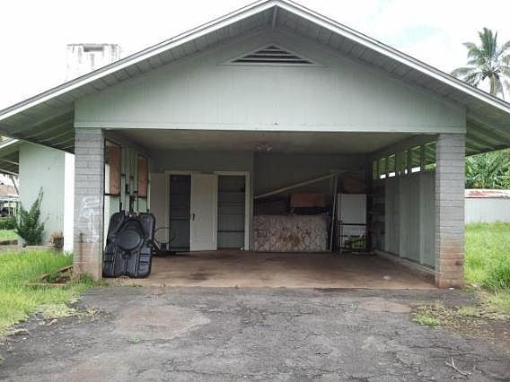 2nd image of 76 Uluwehi St #76