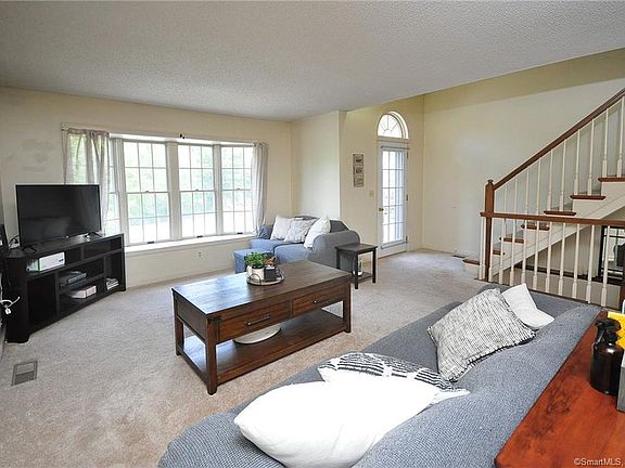 5th image of 55 Fox Hollow Dr #55