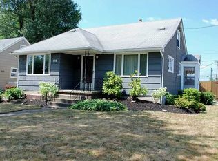 28 Mapleview Rd, Cheektowaga, NY 14225