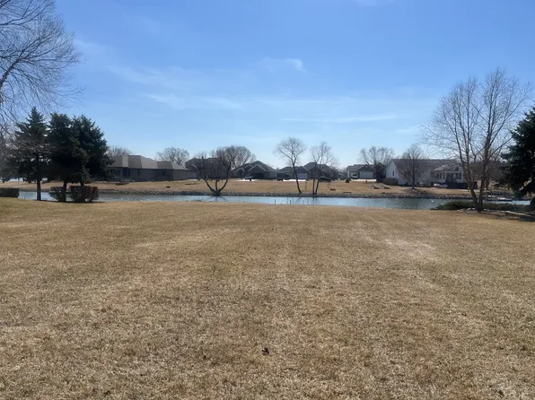 12816 Clearwater Pte, Winnebago, IL 61088