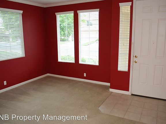 4th image of 2337 Canary Dr