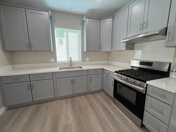 5th image of 11910 Fidel Ave