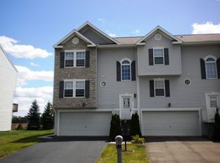 513 Ten Point Ln, Cranberry Township, PA